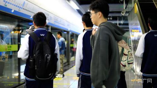 同学末班车AV,一场同学间的激情演绎