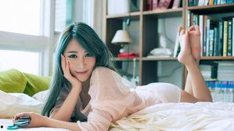 主播色诱司机在线播放,主播色诱司机，在线直播引发热议