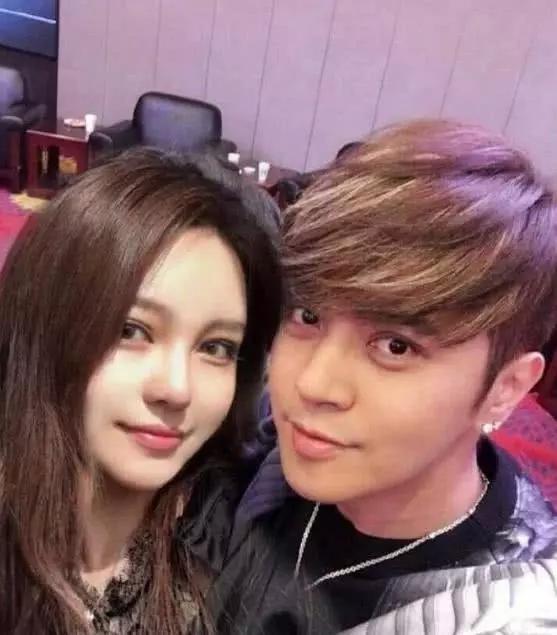 周扬青最新爆料动态,揭秘情感纠葛背后的真相